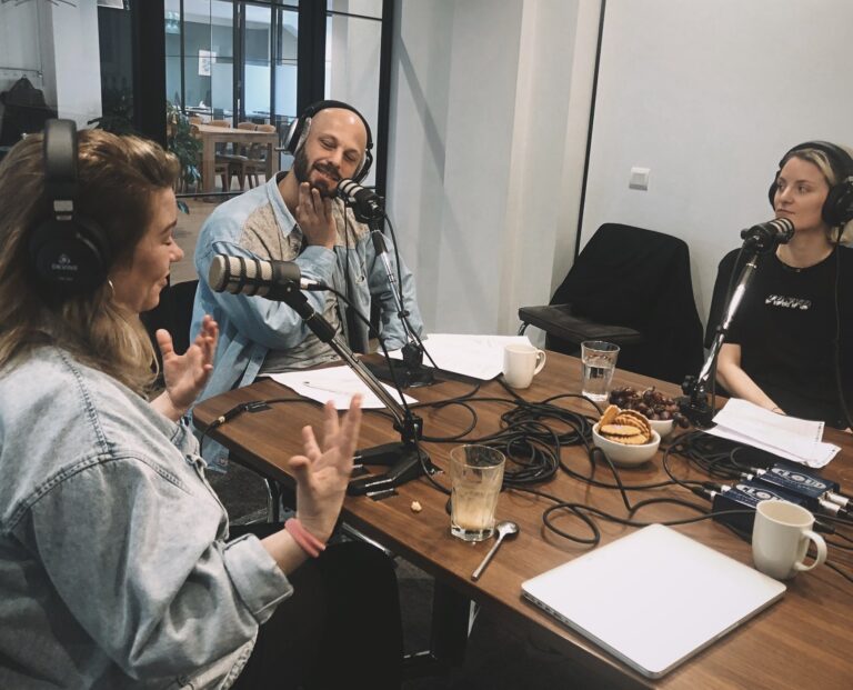 Podcast Kunstenbond ‘weet wat je waard bent’ met Dorine